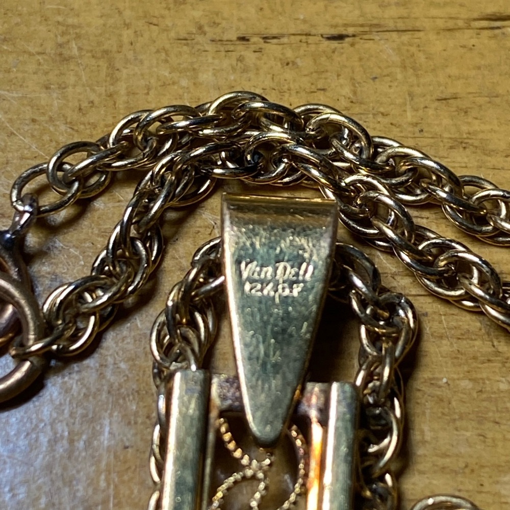 Vintage Van Dell Gold filled Cross Pendant Necklace - Picture 6 of 7